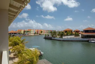Ocean Blue, un superbe appartement au bord de l'eau à l'Ocean Breeze Resort