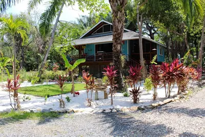 Image de Plage privée, Eco-Resort dans une réserve naturelle. Piscine, Magasin de plongée, Bar, Restaurant