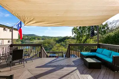 Image de ★ Lakefront ★ Parfait pour les familles! Sautez droit!