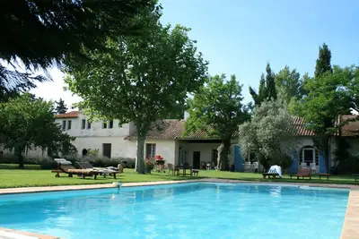 Image de Appartement de luxe dans le parc national, à 10 minutes en voiture d'Arles