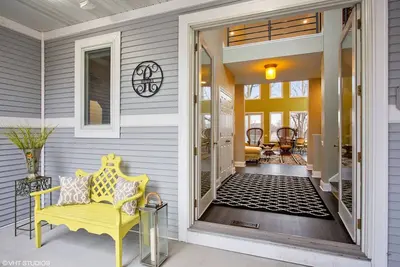 Image de Lake Michigan Beach House rencontre Riviera Flair - Ă seulement 4 minutes de la plage!