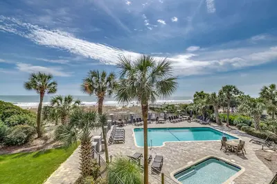 Image de Grand condo deux chambres deux salles de bain face à l'océan à Carolina Dunes! (1er étage)