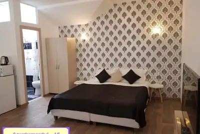 Image de ☞ Nice & Cosy☜ Curiosity Black & White Studio 15