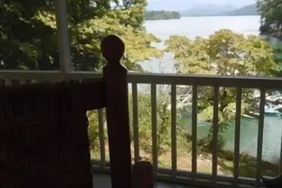 Image de Lakeside Hideaway! ! !