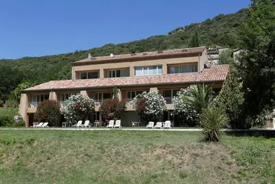 Image de Studio au calme avec terrasse + vue imprenable sur l'Ardèche!