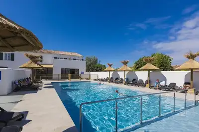 Image de Nouvelle location près de la plage | Balcon privé!