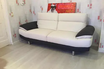 Image de studio au Rdc de plein pied en face des thermes
