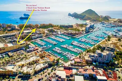 Image de Downtown Perfect Location! Gemme cachée! Suites privées! Marina et plage tranquilles! ! !