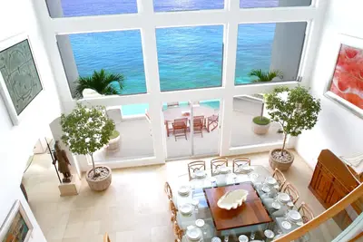 Image de Magnifique Penthouse en bord de mer sur 3 niveaux avec services hôteliers et terrasses privées