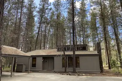 Image de Cols Sharc, promenade facile jusqu'au village, lodge, tennis, spa, golf