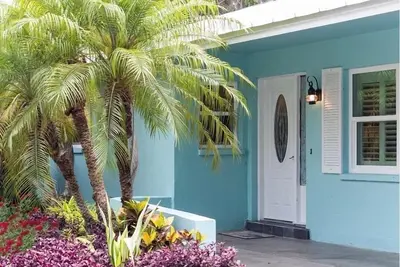 Image de Récemment rénové Gulf Gate Home Près de Siesta Key Beach, Shopping & Restaurants.
