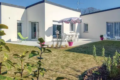 Image de Maison cosy à Matignon avec WiFi