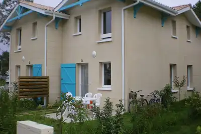 Image de Logement T3 meublé en résidence de tourisme 3 étoiles avec piscine 150 m2