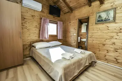 Image de Agréable appartement dans une maison de vacances avec Wifi, climatisation, Tv et terrasse
