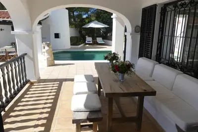 Image de Villa Roxy, Ă Ibiza, avec piscine, 4 chambres, peut accueillir 8 personnes.