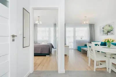 Image de Appartement BliĹĽej Morza 14\/52 avec chambre et balcon