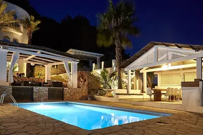 Image de Villa Ariel moderne Ă louer Ă Ibiza de Mes maisons de location