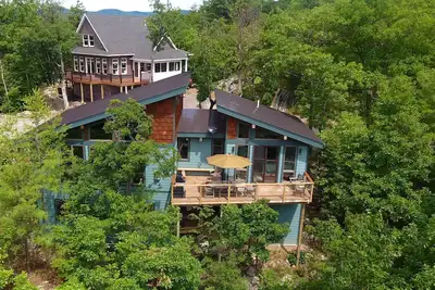 Image de Lake George Cliff House - Nouveau bain à remous extérieur!