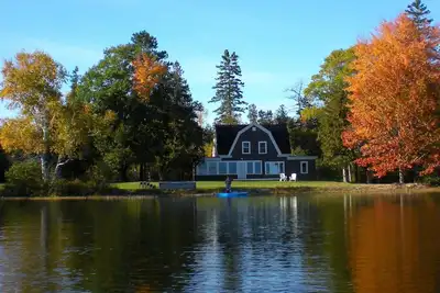 Image de Escapade paisible, relaxante et au bord du lac