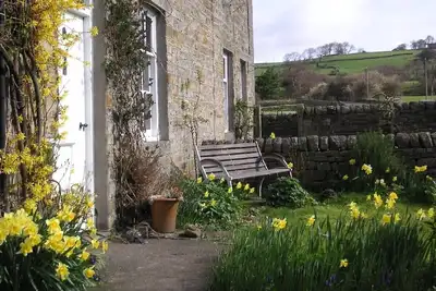 Image de Victorian cottage, large gardens, near river, Hadrian's Wall & Allendale