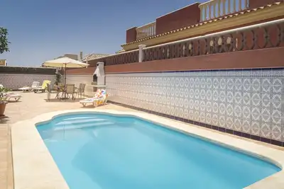 Image de Villa Bondo: 6 personnes. Piscine chauffée privée, Wifi, barbecue, à proximité des commodités