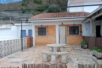 Ar Manantial de los Cañitos: Annex apartments w/ own entrance, kitchen, bathroom