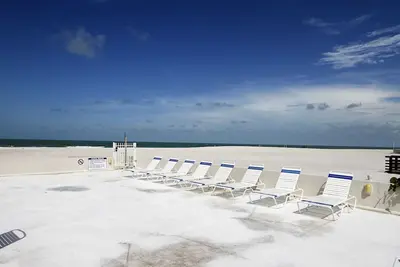 Image de Clé de Lido sur la plage Condo 2bed \/ 2bath Gulfview à l'extrémité sud!