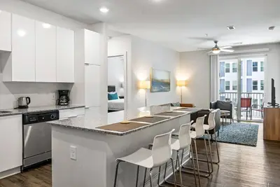 Image de Suite Spectaculaire Appartement 2br / 2ba (A) - Comprend le nettoyage toutes les deux semaines et le changement de linge
