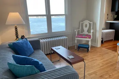 Image de Eagle View Suite, Waterfront Apartment