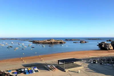 Image de Appartement Vue Mer Exceptionnelle plage du Coz-Pors à Tregastel