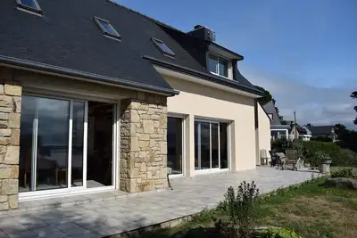 Image de Grande Maison avec Wifi, Vue Sur Mer 9 pers à Trébeurden