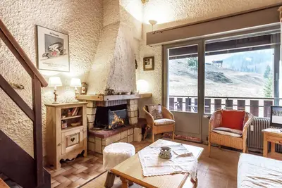 Image de Appartement familial spacieux au centre de La Clusaz, skis aux pieds