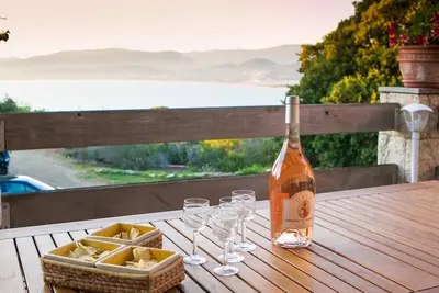 Image de Superbe vue sur le golfe d'Ajaccio, à 2 pas des plages et commerces