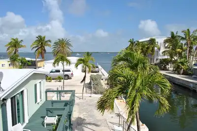 Image de Maison de 3 chambres au bord du canal à Key Largo avec amarrage protégé et belle vue sur la baie - 59 Bird Ln.