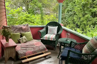 Image de Bear Cottage est proche de tout ce que vous voulez dans les Catskills.