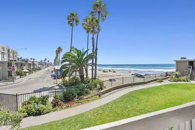 Image de ** Nouvelle inscription ** Charme Cottage Upper Beachfront-à couper le souffle Ocean Views-D8-Dolphin View Cottage