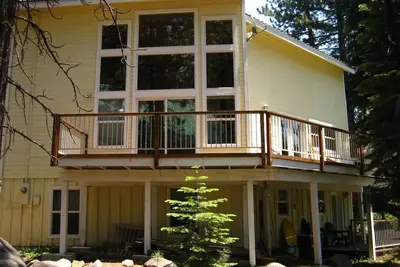 Image de Charmante maison de vacances Donner Lake.