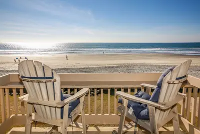 Image de * Nouvelle inscription * 15% de réduction Offres de juillet! se renseigner pour plus de détails. Beachfront rénové - D28