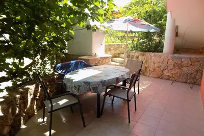 Appartement d'une chambre avec la terrasse Vinisce, Trogir (A-16928-b)