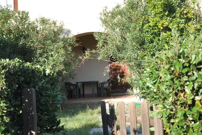Image de Grand studio avec piscine à courte distance de la mer
