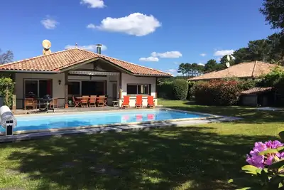Image de Calme et paisible à seulement quelques pas de la plage, du golf et de la forêt