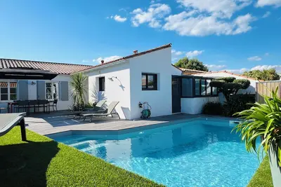 Image de Villa Belmaré, 2 Sdb, piscine 8/4m chauffée avr à vacances Toussaint!
