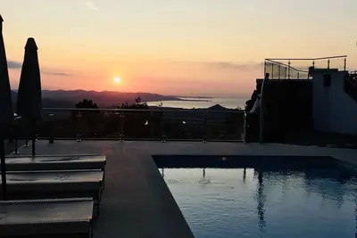 Image de Modern villa with splendid sea & mountain views, heated swimming pool, air conditioning