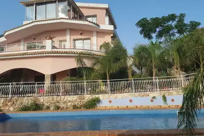 Image de Vacances détente dans une villa avec piscine