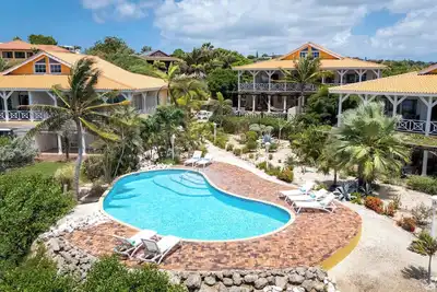 Image de ☆ Breathtaking Seaside 3br Penthouse w\/ Pool at Jan Thiel ☆