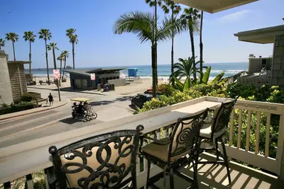 Image de ** Nouvelle inscription ** Grand Coin Condo avec vue sur l'océan et vue sur la jetée - D2 - Bungalow Breakwater