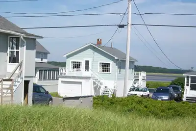Image de Cottage familial avec Ocenview de Private, Sandy Beach