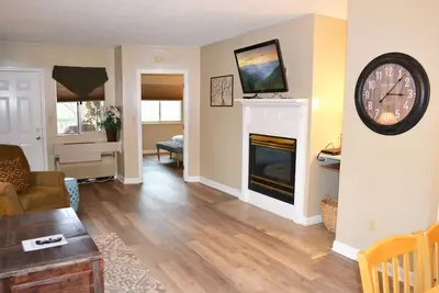 Image de River Place Condo # 15 ~ Ra219605