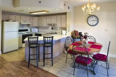 Image de River Place Condo # 36 ~ Ra219623