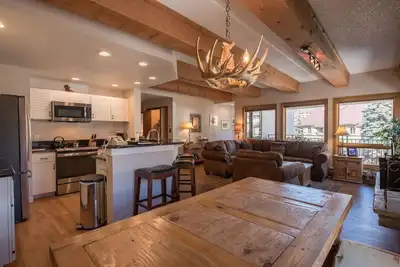 Image de Rustique-Contemporain 3Br avec de superbes vues